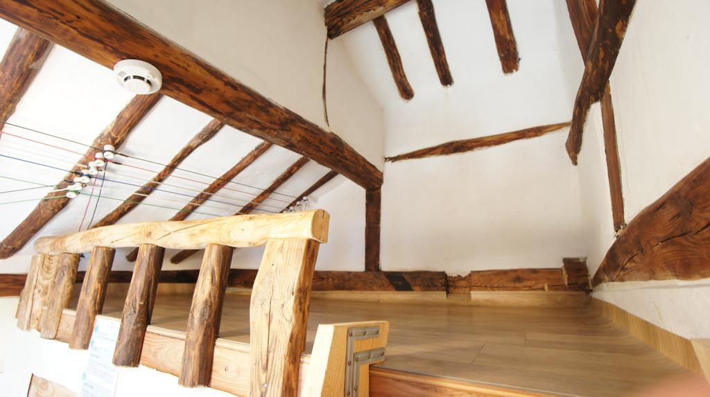 1928 Suimmaru Hanok Guesthouse Jeonju Bilik gambar